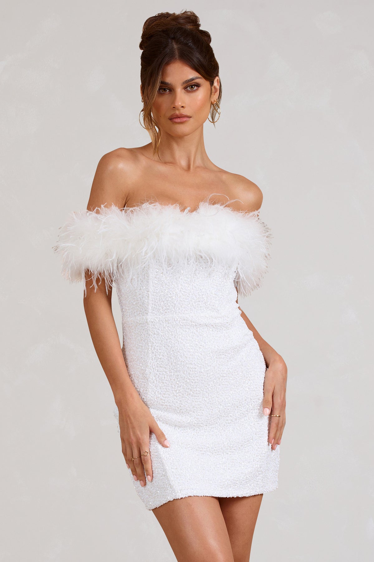 Noëlle™ | Robe à pailettes avec plumes